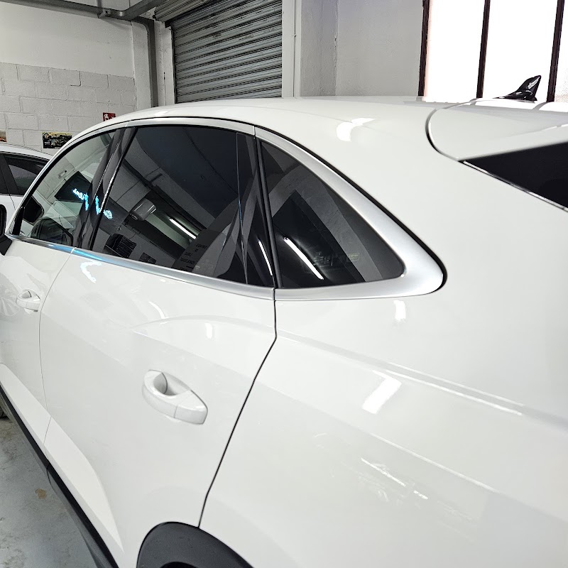 Imagen de Tintado de Lunas, Secret Films Tintado de Lunas Valencia.