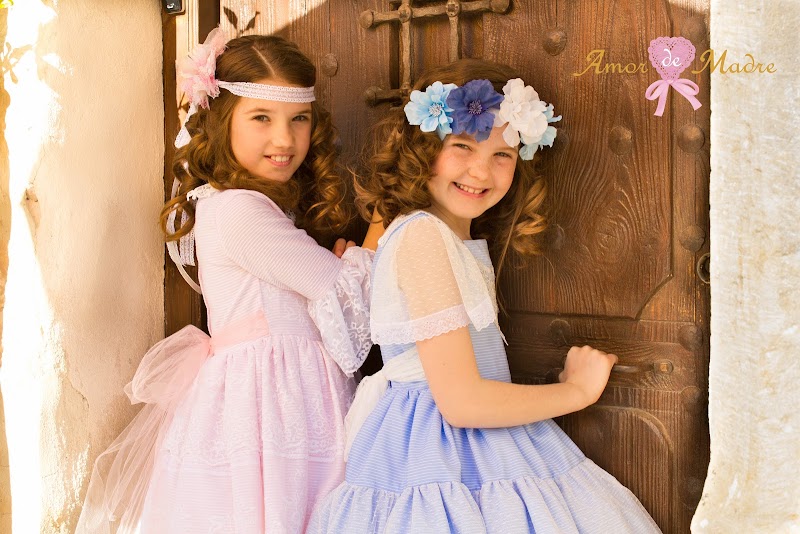 Imagen de Amor de Madre. Moda y Alta Costura Infantil