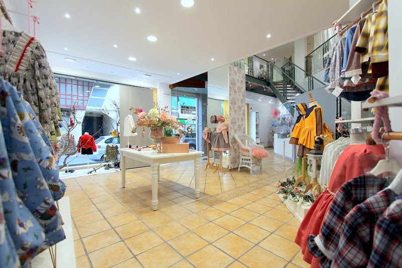 Imagen de Amor de Madre. Moda y Alta Costura Infantil