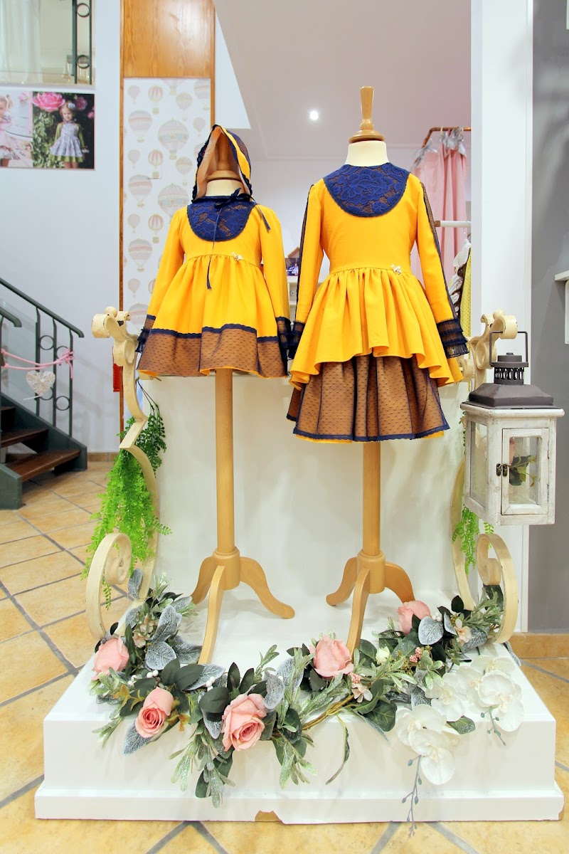 Imagen de Amor de Madre. Moda y Alta Costura Infantil