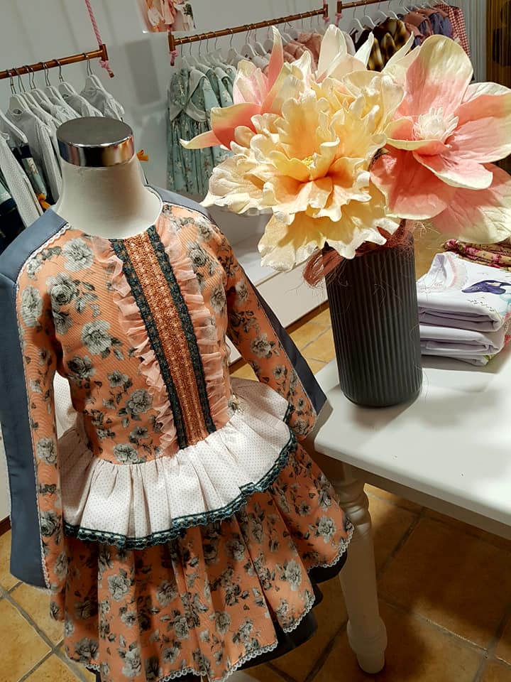 Imagen de Amor de Madre. Moda y Alta Costura Infantil