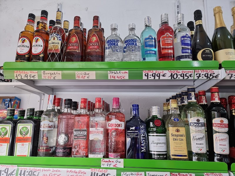 Imagen de Stop & Buy Supermarket