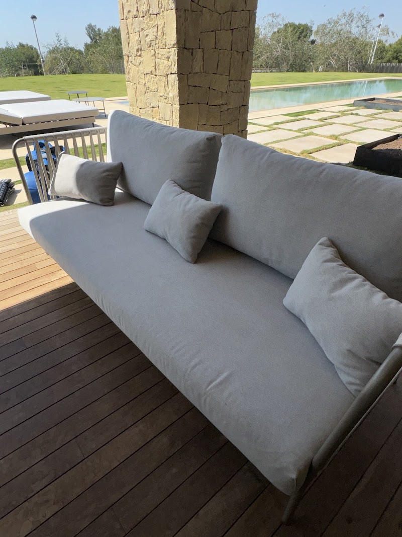 Imagen de Cleaning Family Service , Limpieza Detallada de Sofás , Hogares , Fin de Obra