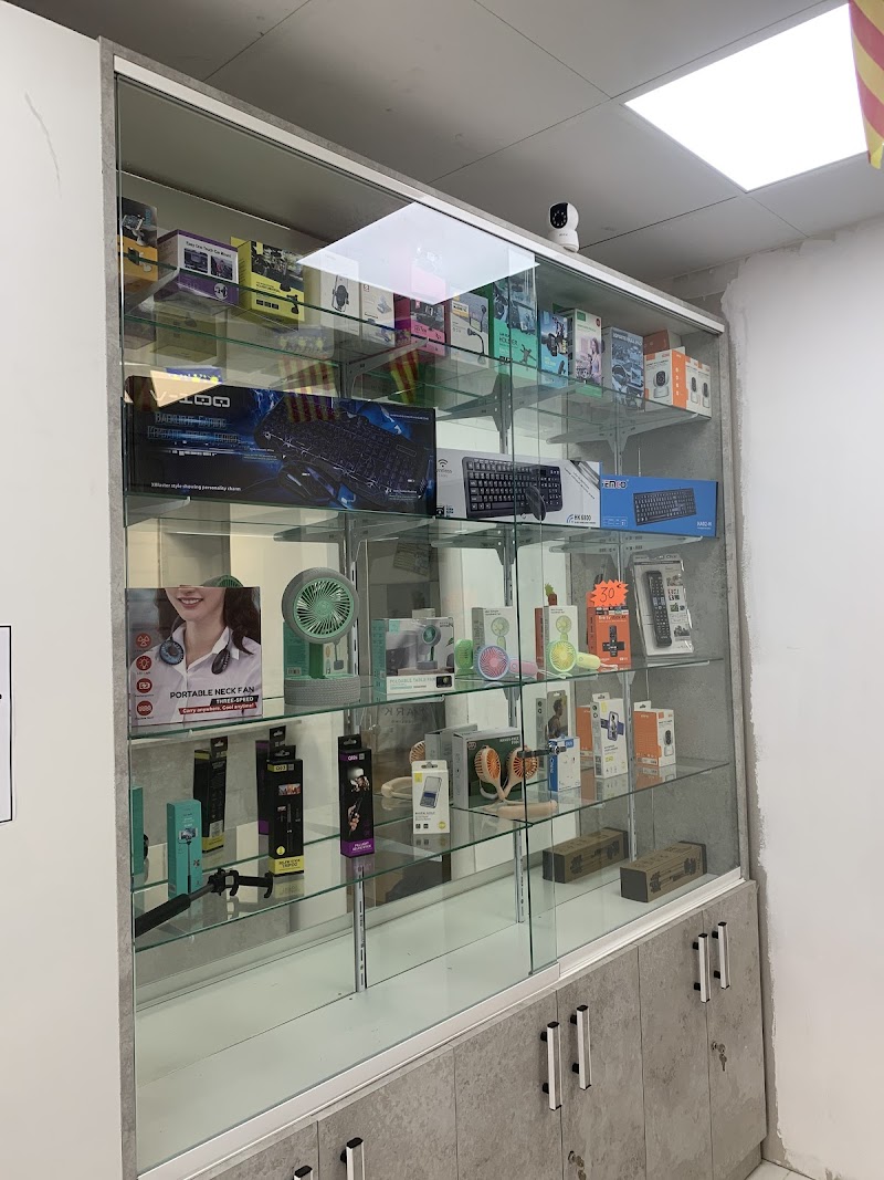 Imagen de Sami Masfibra – Reparación de Móviles y Accesorios en Valencia