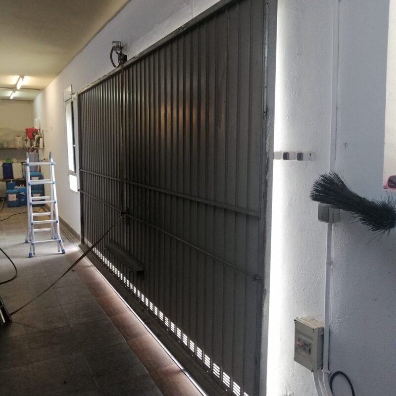 Imagen de Puertas Automáticas y Puertas de Garaje Valencia | Puertas Jm