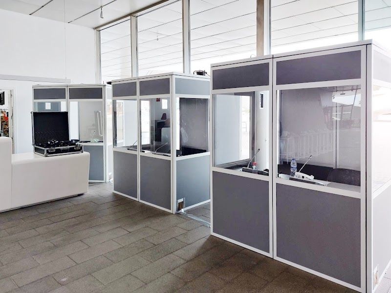 Imagen de Traducción Simultánea, Presencial y Online | Va Traducción