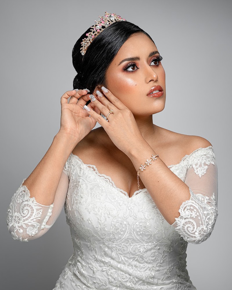 Imagen de Maquilladora en Valencia Adela García