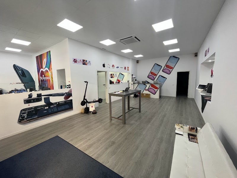 Imagen de Big Manzana – Servicio Técnico de Dispositivos Electrónicos: Teléfonos, Ordenadores y Patinetes Eléctricos