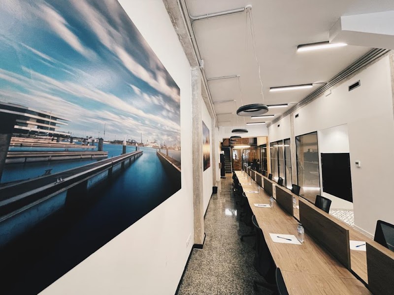 Imagen de Trajura, Servicios de Traducción y Traducción Jurada