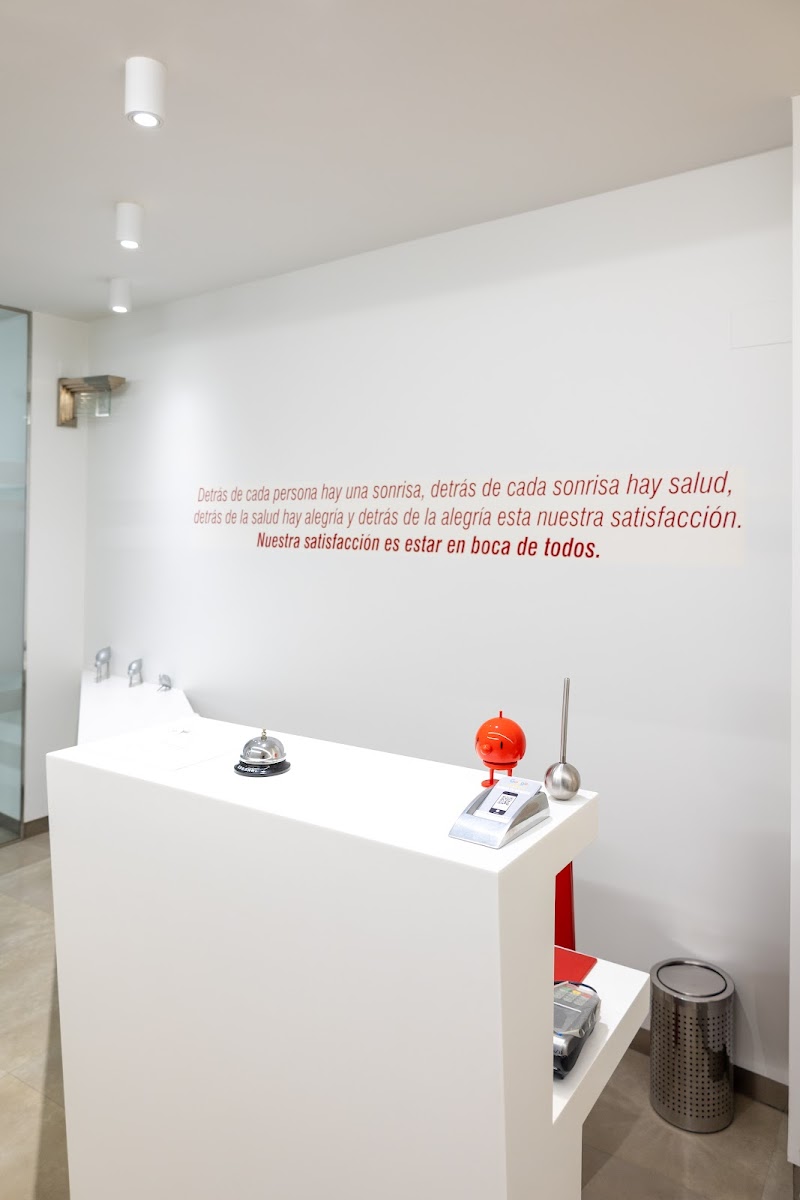 Imagen de negocio en Clínica dental en Cullera