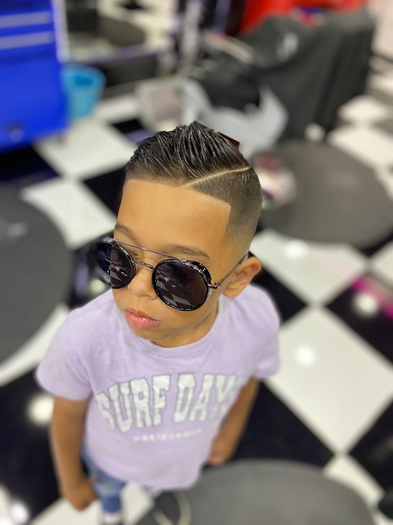 Imagen de Invictus Barber Suite