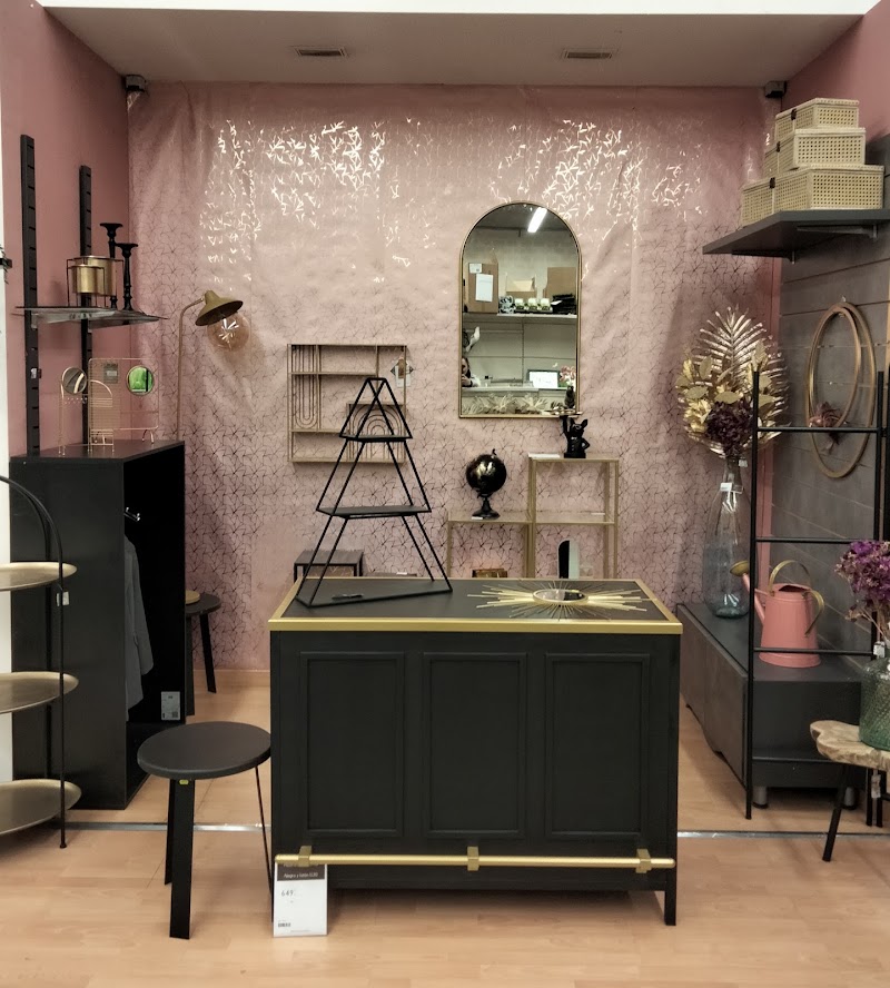 Imagen de Retif Valencia: Mobiliario para Tiendas