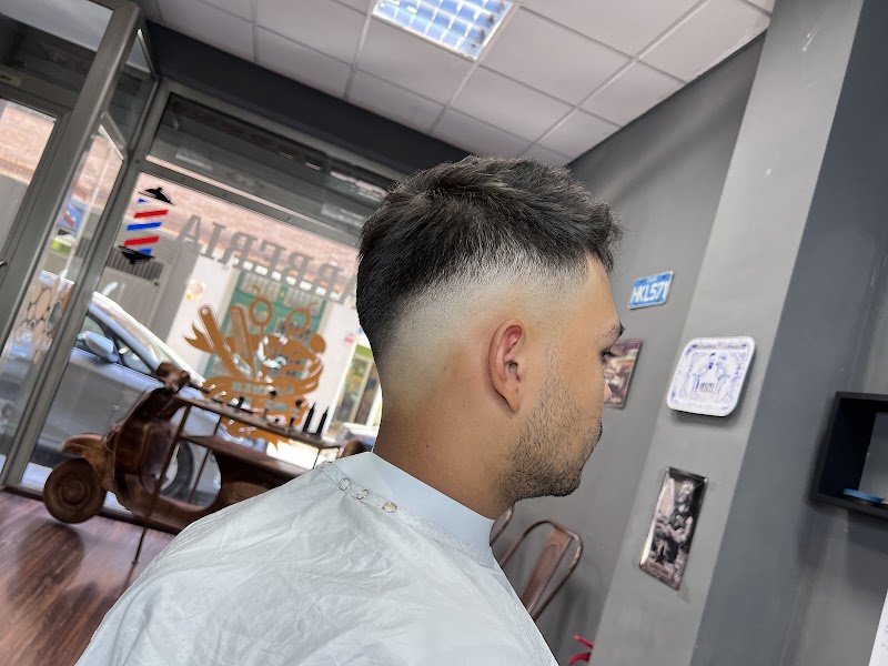 Imagen de Zequi Nandez Barbería & Imagen Masculina