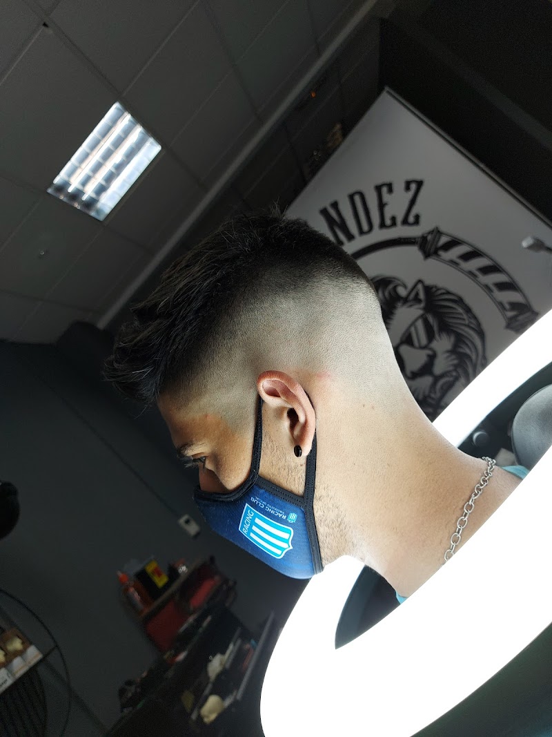 Imagen de Zequi Nandez Barbería & Imagen Masculina