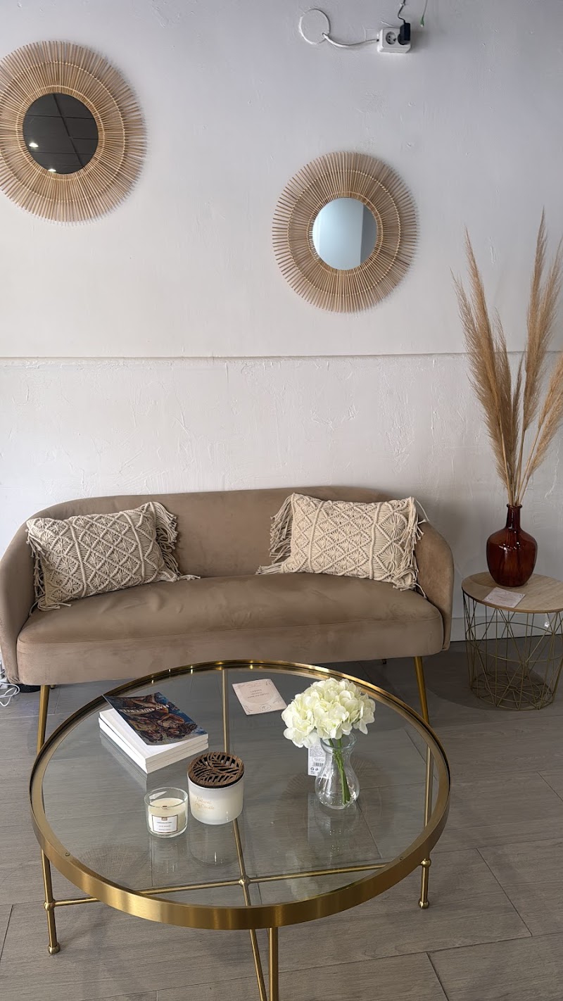 Imagen de Maderoterapia San Vicente del Raspeig – Microblading San Vicente del Raspeig – Mia Magic