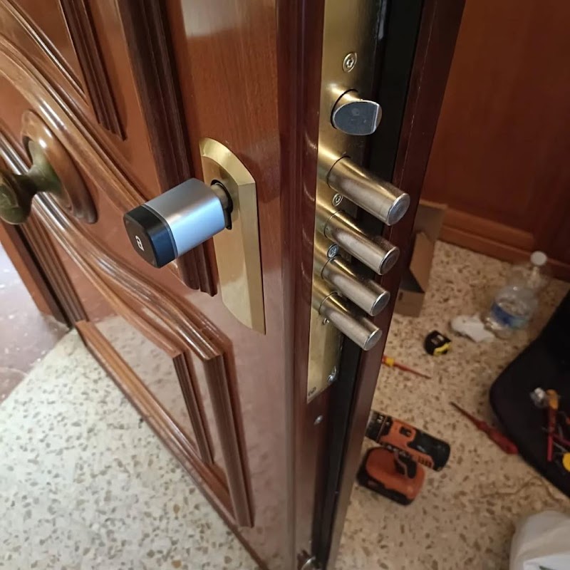 Imagen de Cerrajeros Elche el Palmeral