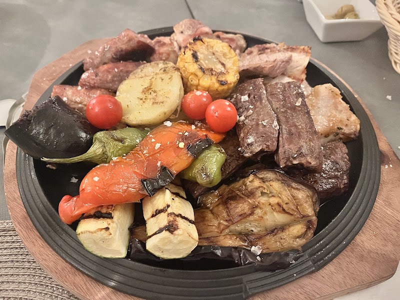 Imagen de Tu Lugar Brasas y Tapas