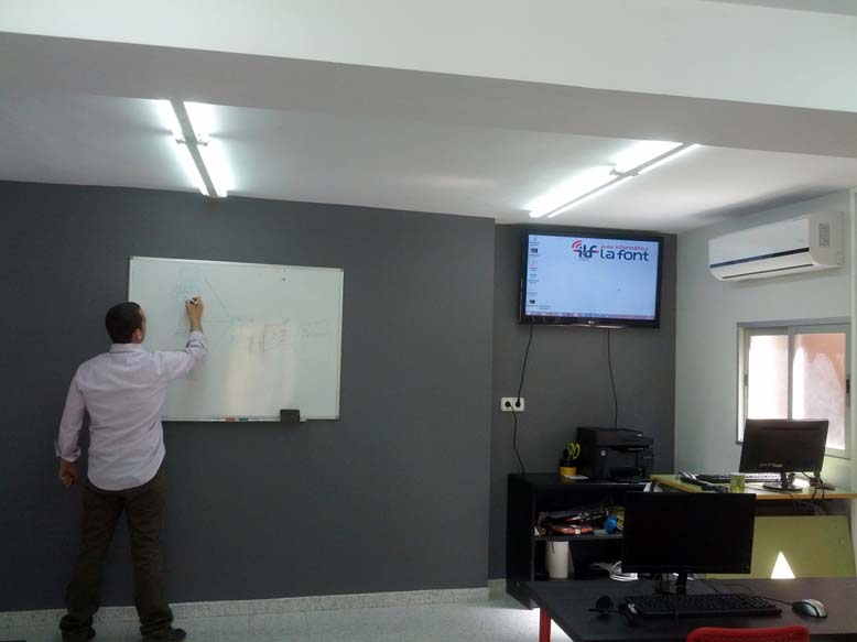 Imagen de Aula Informàtica la Font