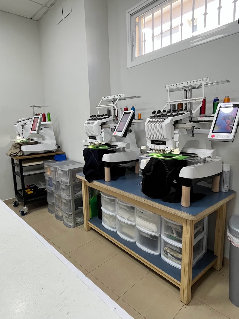 Imagen de Bordados y Ropa Laboral (personalizacion Grafco)