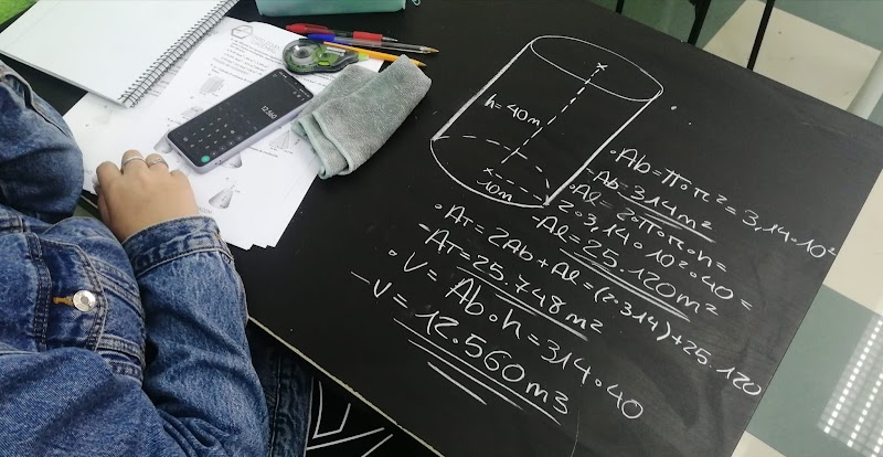 Imagen de Academias Entelequia.centro Multidisciplinar de Formación y Conducta.