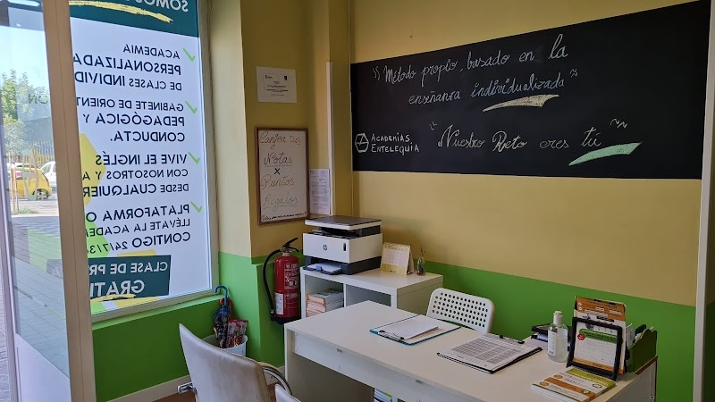 Imagen de Academias Entelequia.centro Multidisciplinar de Formación y Conducta.