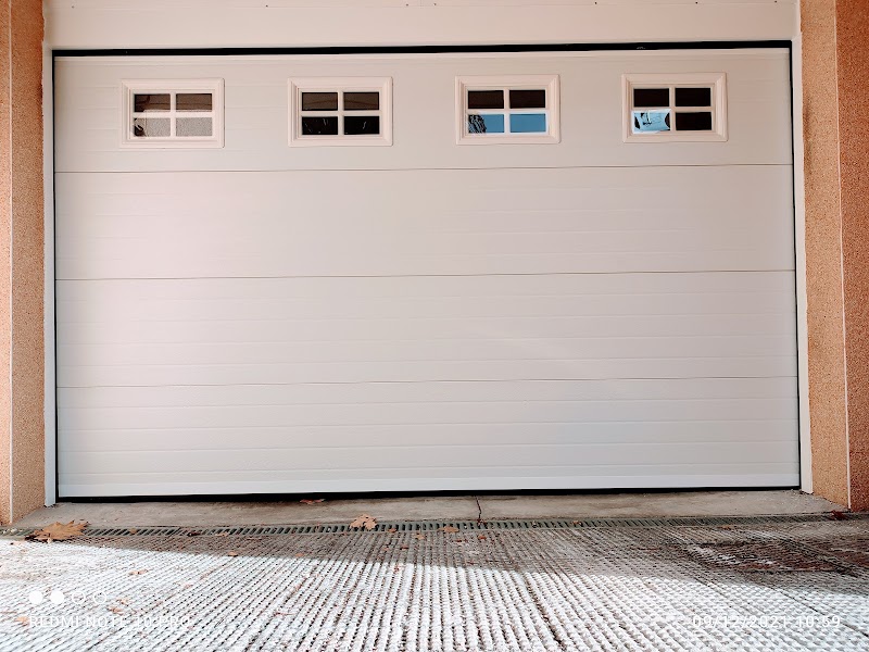 Imagen de Sv Matic S.l – Instalación, Reparación y Mantenimiento de Puertas Automáticas