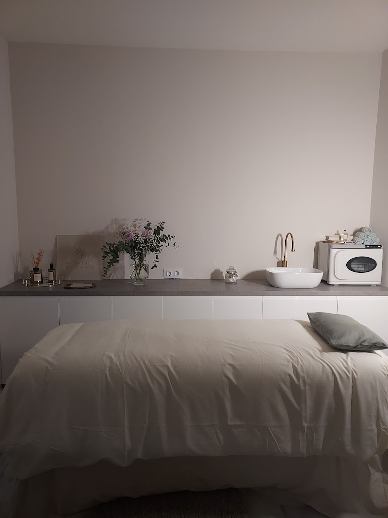 Imagen de Tratamientos Faciales y Corporales | Belinda Pineda | Beauty Autor Wellness