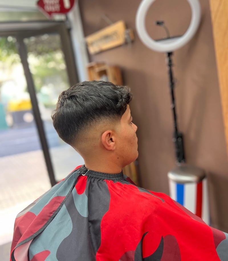 Imagen de El Barbero – Lionel Sánchez