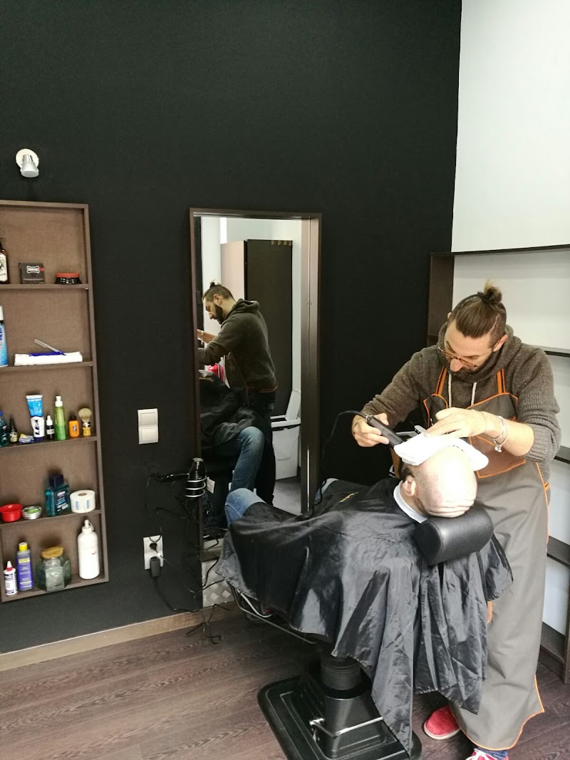 Imagen de Mostatxo Barbería & Peluquería