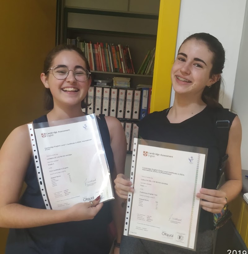 Imagen de Universal English Tomares