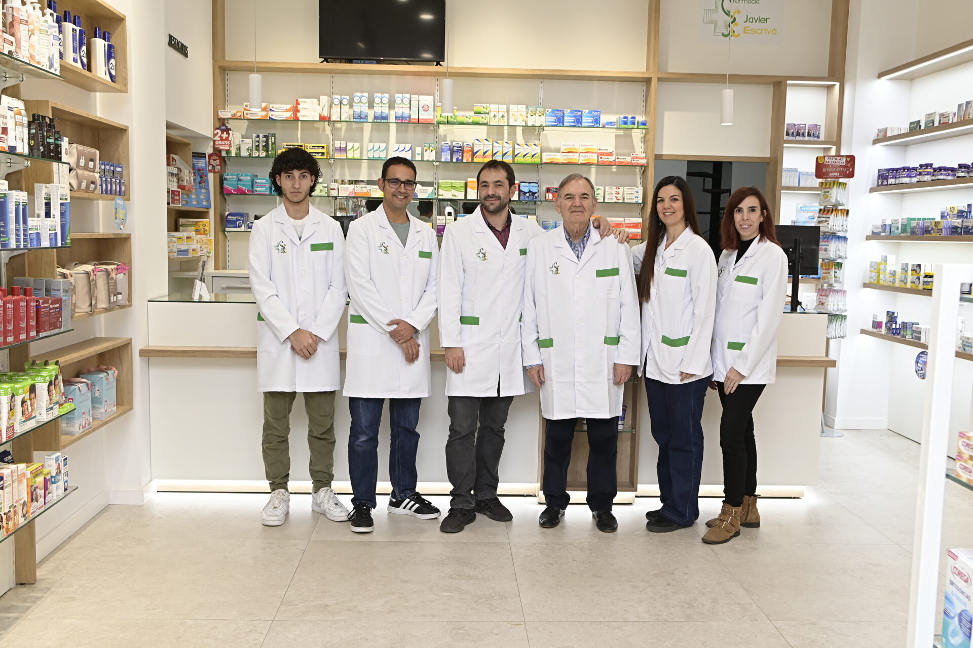 https://farmaciaescriva.com/