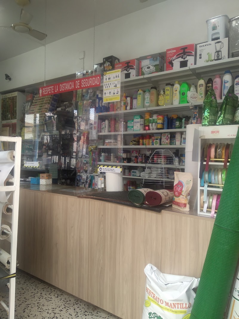 Imagen de Cerrajero 24 Horas ,ferretería Isabel