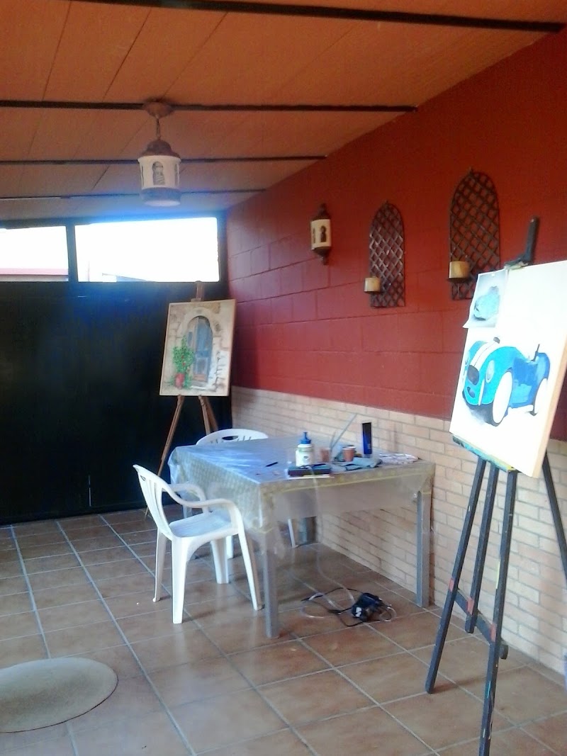 Imagen de Clases de Pintura, Dibujo y Modelado en Escuela-taller Artea. Espacio Creativo