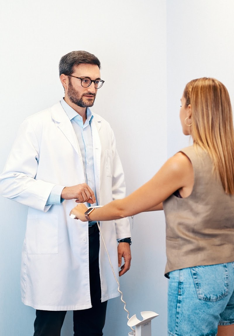 Imagen de Dr. Fernando García Pérez-sevillano, Endocrino y Nutrición en Sevilla