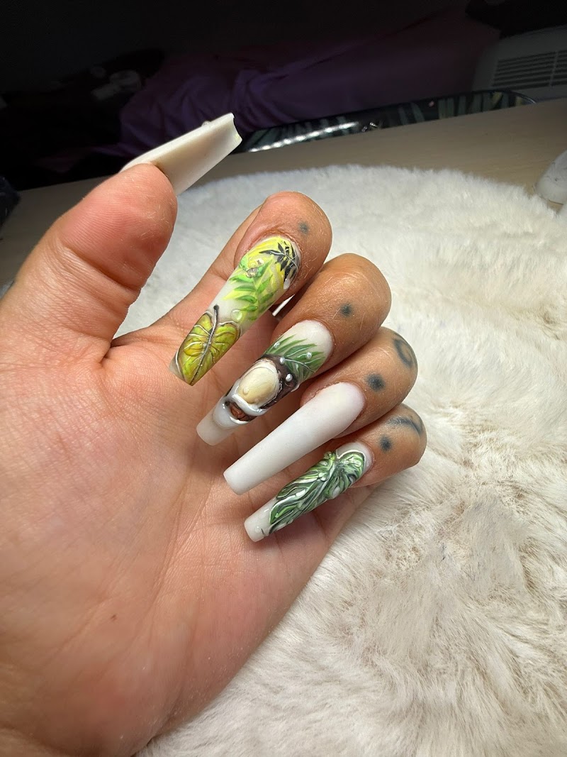 Imagen de Romero Nails | Manicura y Pestañas en Bormujos | Estética Profesional