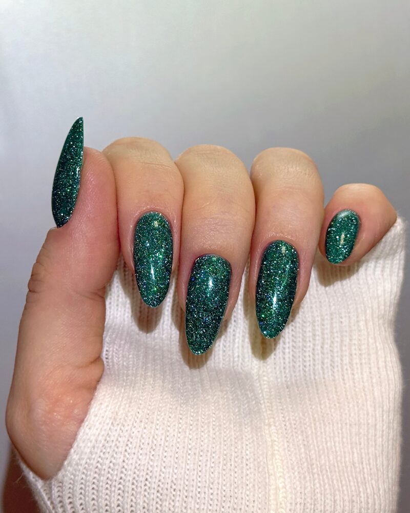 Imagen de Romero Nails | Manicura y Pestañas en Bormujos | Estética Profesional