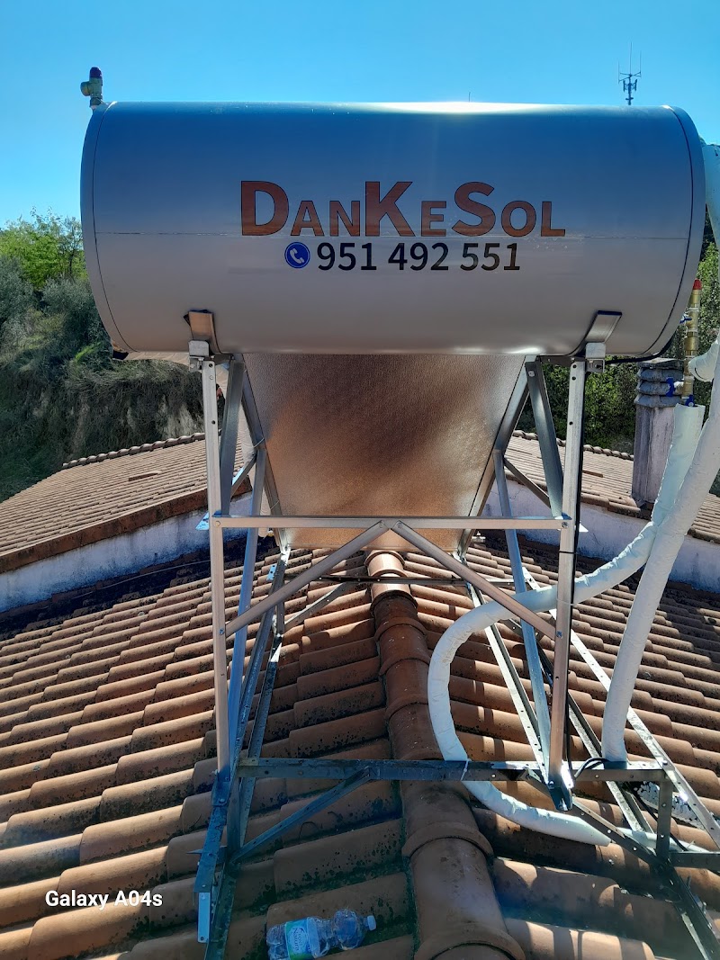 Imagen de Dankesol. Reparación y Mantenimiento de Equipos de Energía Renovable.
