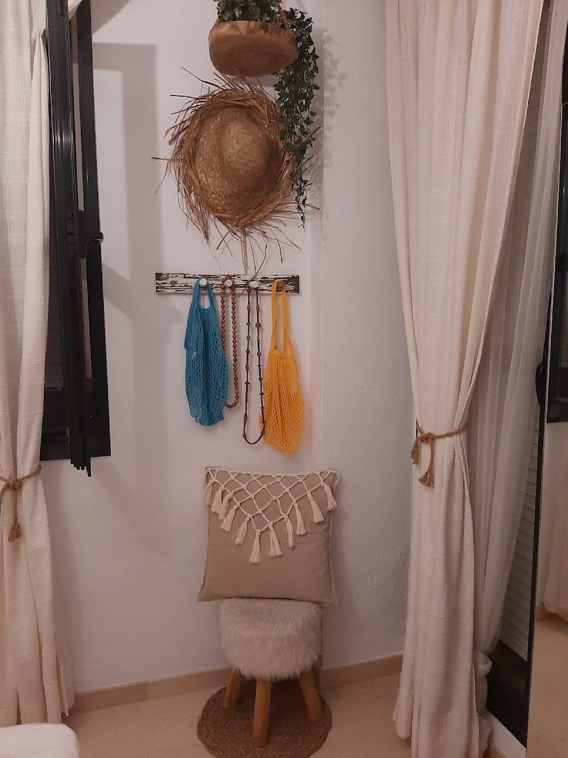 Imagen de Carpinteria, Montaje de Cocinas, Decoración, y Trabajos en Madera en General.