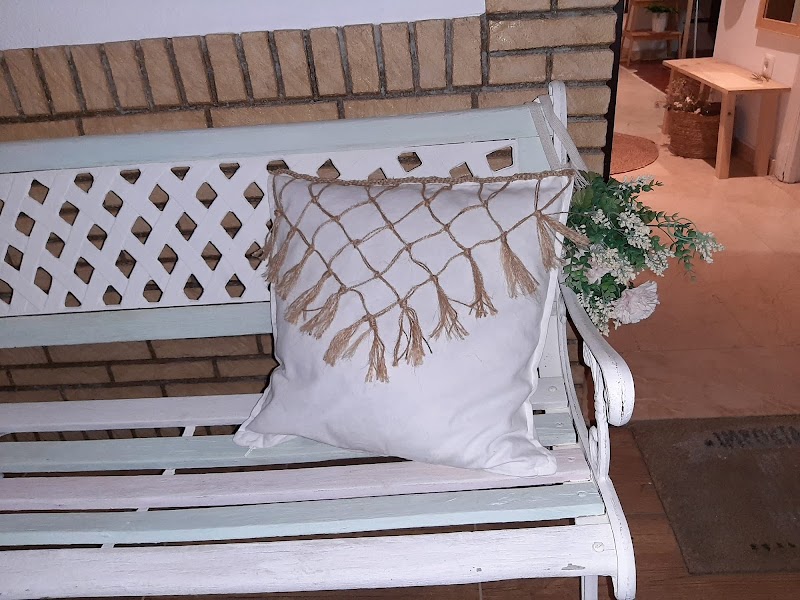 Imagen de Carpinteria, Montaje de Cocinas, Decoración, y Trabajos en Madera en General.