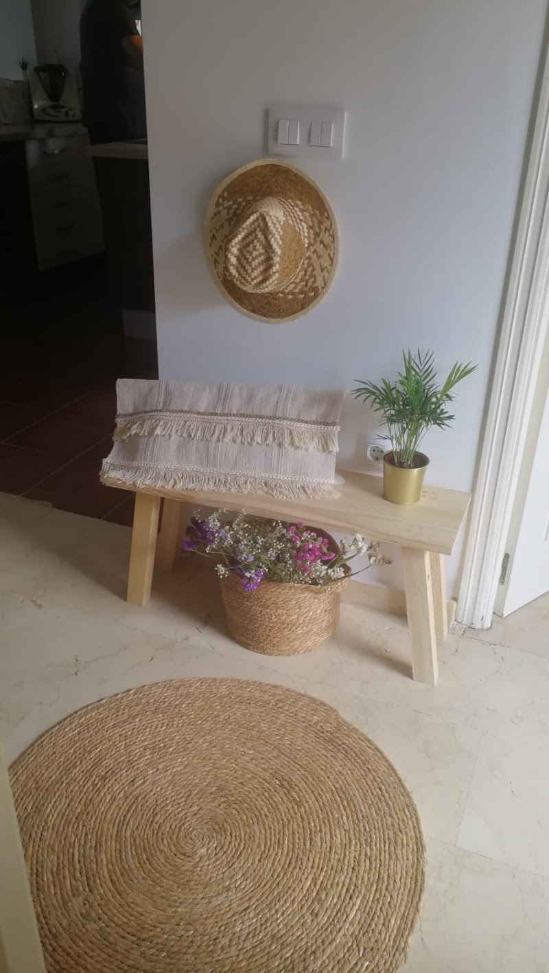 Imagen de Carpinteria, Montaje de Cocinas, Decoración, y Trabajos en Madera en General.