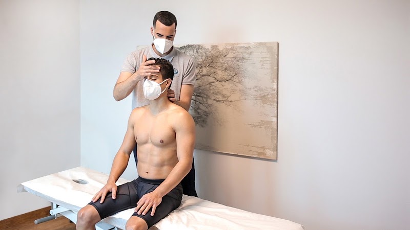 Imagen de Alfonso Donaire, Osteopatía Sevilla