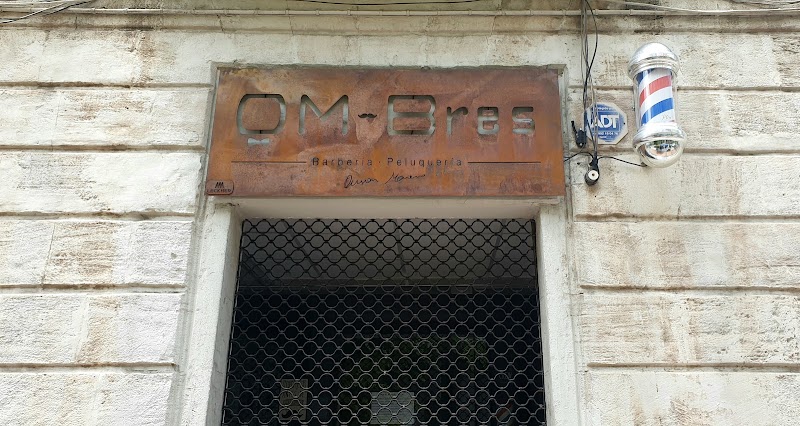 Imagen de Om-bres Barbería · Peluquería