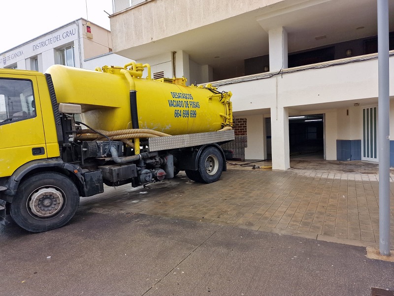 Imagen de Desatascos de Tuberías y Vaciado de Fosas Vicsal
