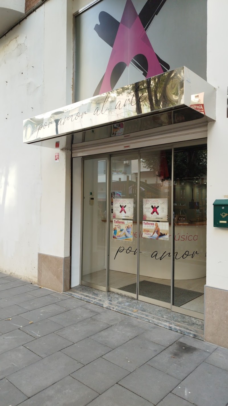 Imagen de Escuela por Amor Al Arte