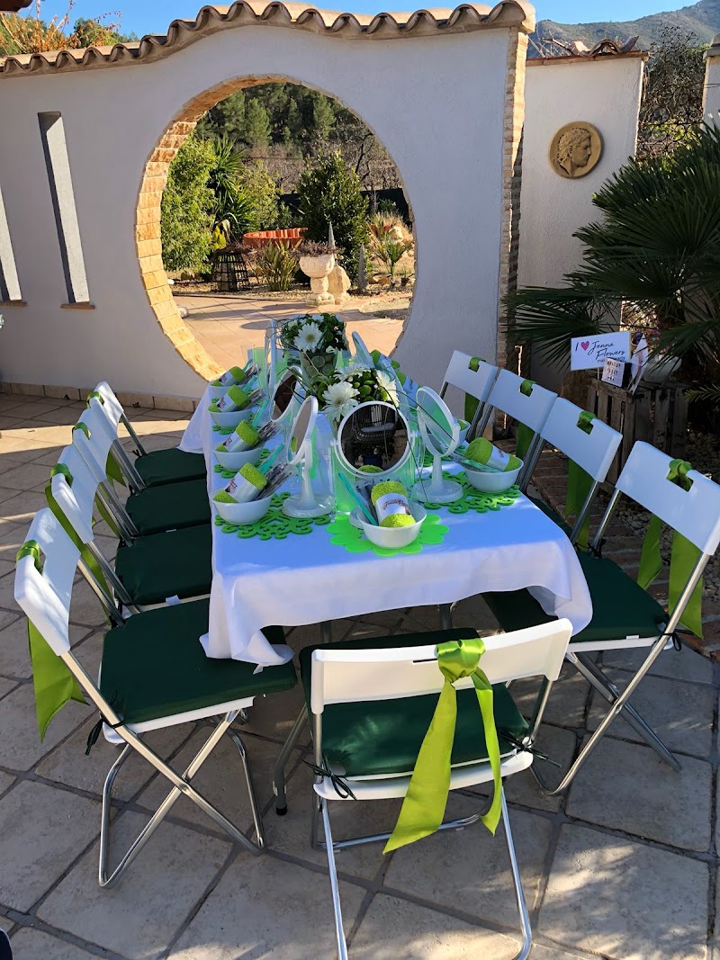 Imagen de Jenna Flowers Makeup a Domicilio.