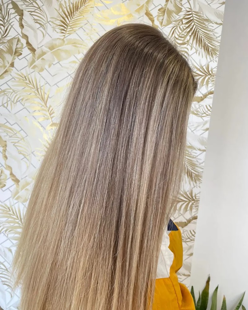 Imagen de Sari Cantó Peluqueria y Belleza. Estética