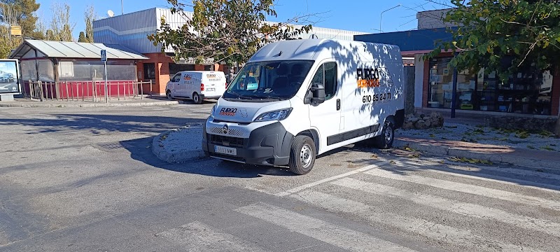 Imagen de Furgo por Horas | Alquiler de Furgonetas en Granada