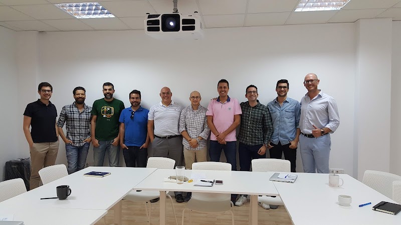 Imagen de Senttia, Escuela de Coaching Granada, Inteligencia Emocional y Líderazgo Personal