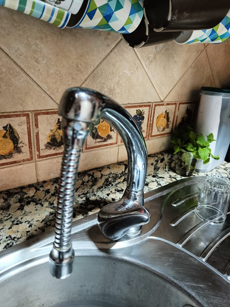 Imagen de Fontanero Granada Chema👩‍🔧| Calentadores, Termos y Calderas