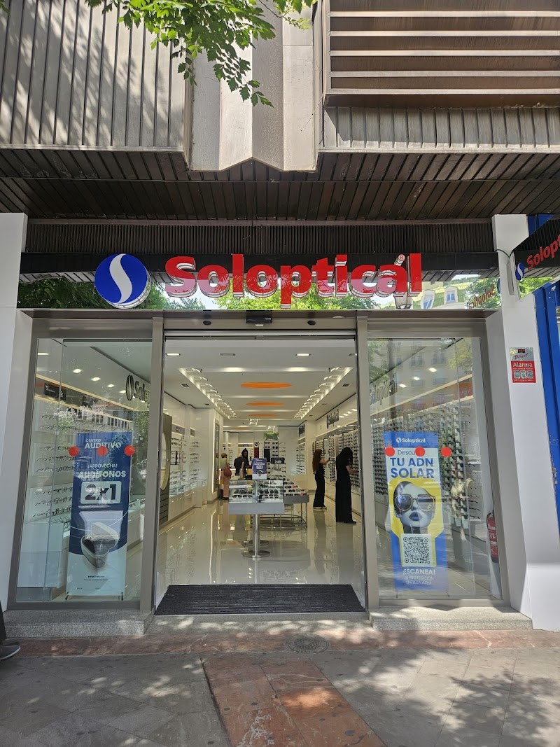 Imagen de Óptica y Centro Auditivo Soloptical Acera del Darro